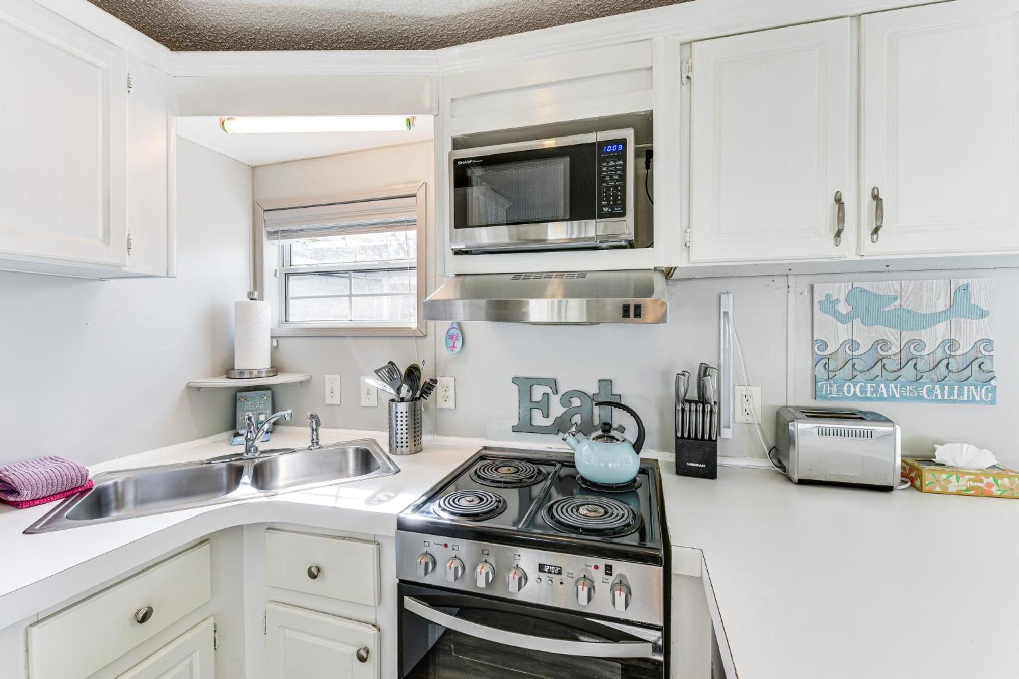 Walk To Beach Miramar Tropical Cabana With Deck! Destin Bagian luar foto