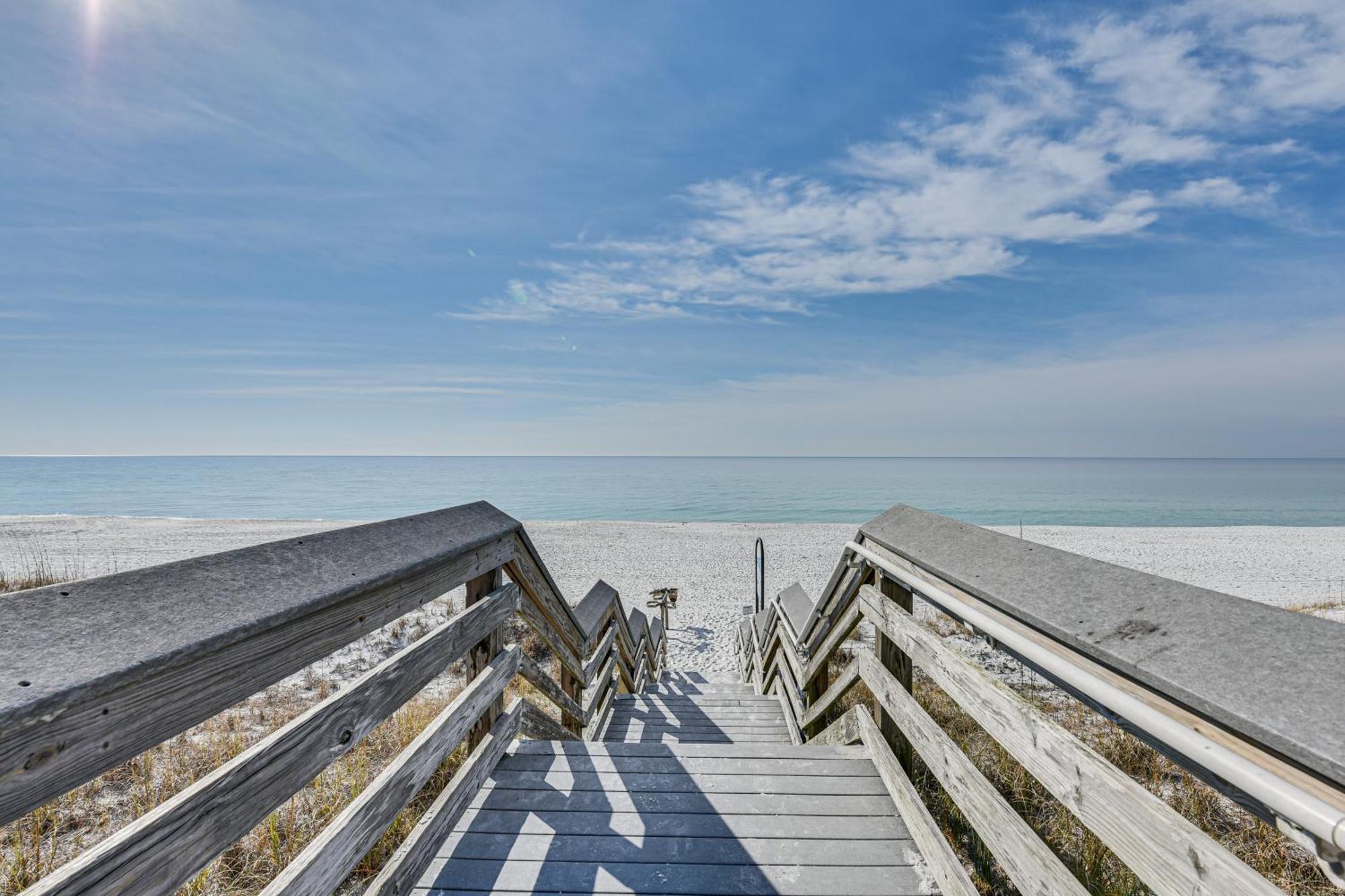 Walk To Beach Miramar Tropical Cabana With Deck! Destin Bagian luar foto